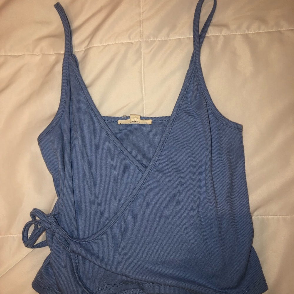 la hearts tie detail tank